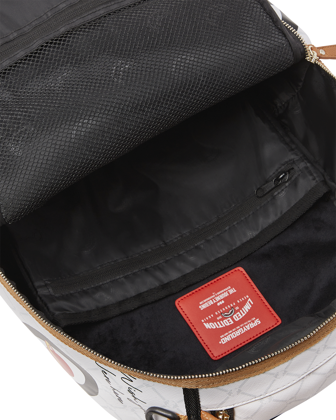 UFO OUTTA THIS WORLD BACKPACK (DLXV) - Image 10