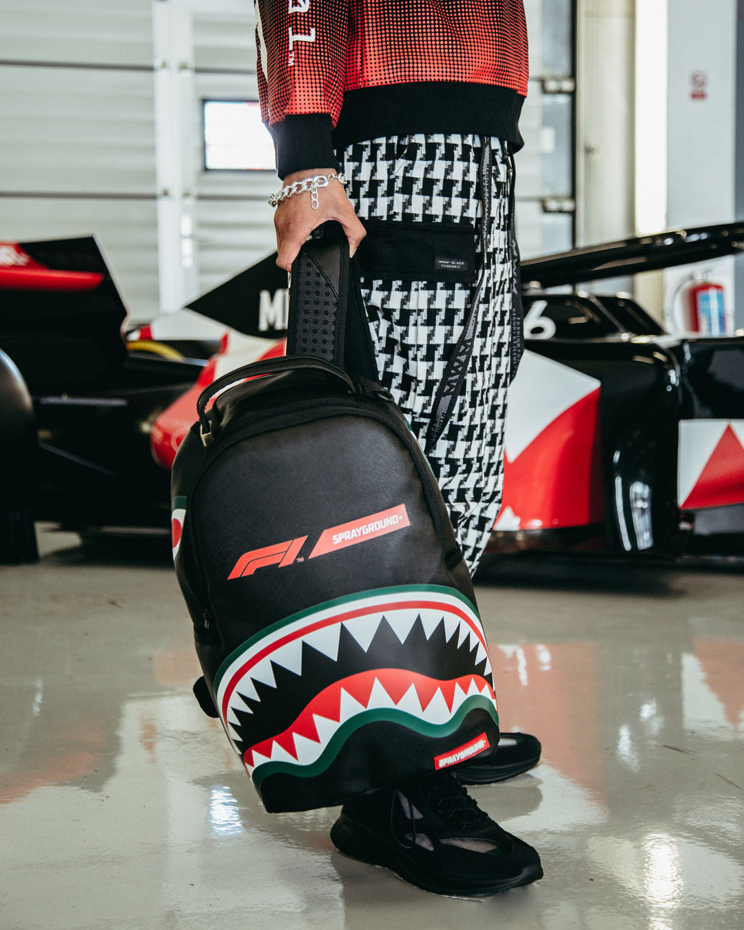 FORMULA 1 OFFICIAL RACE TEAM BACKPACK (DLXV) - Image 8