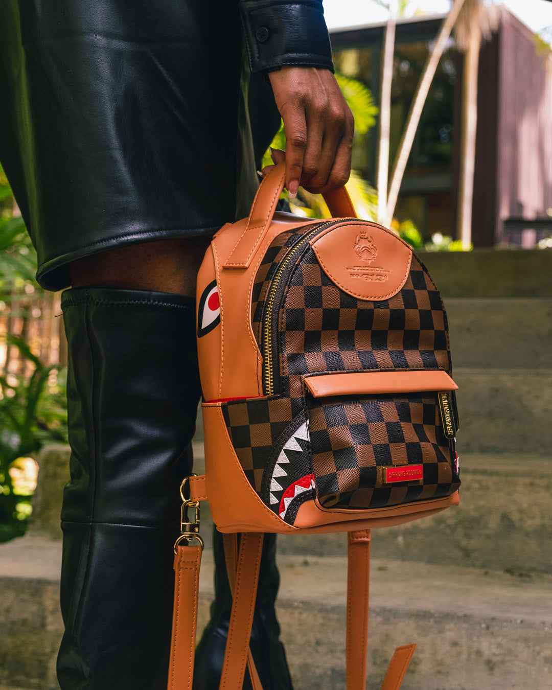 HENNY AIR TO THE THRONE QUATTRO BACKPACK - Image 8
