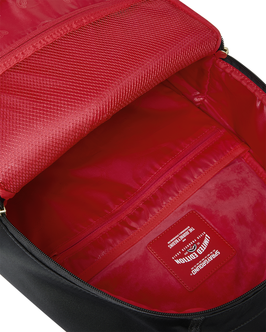 SHARK CENTRAL BANK BACKPACK - Image 11
