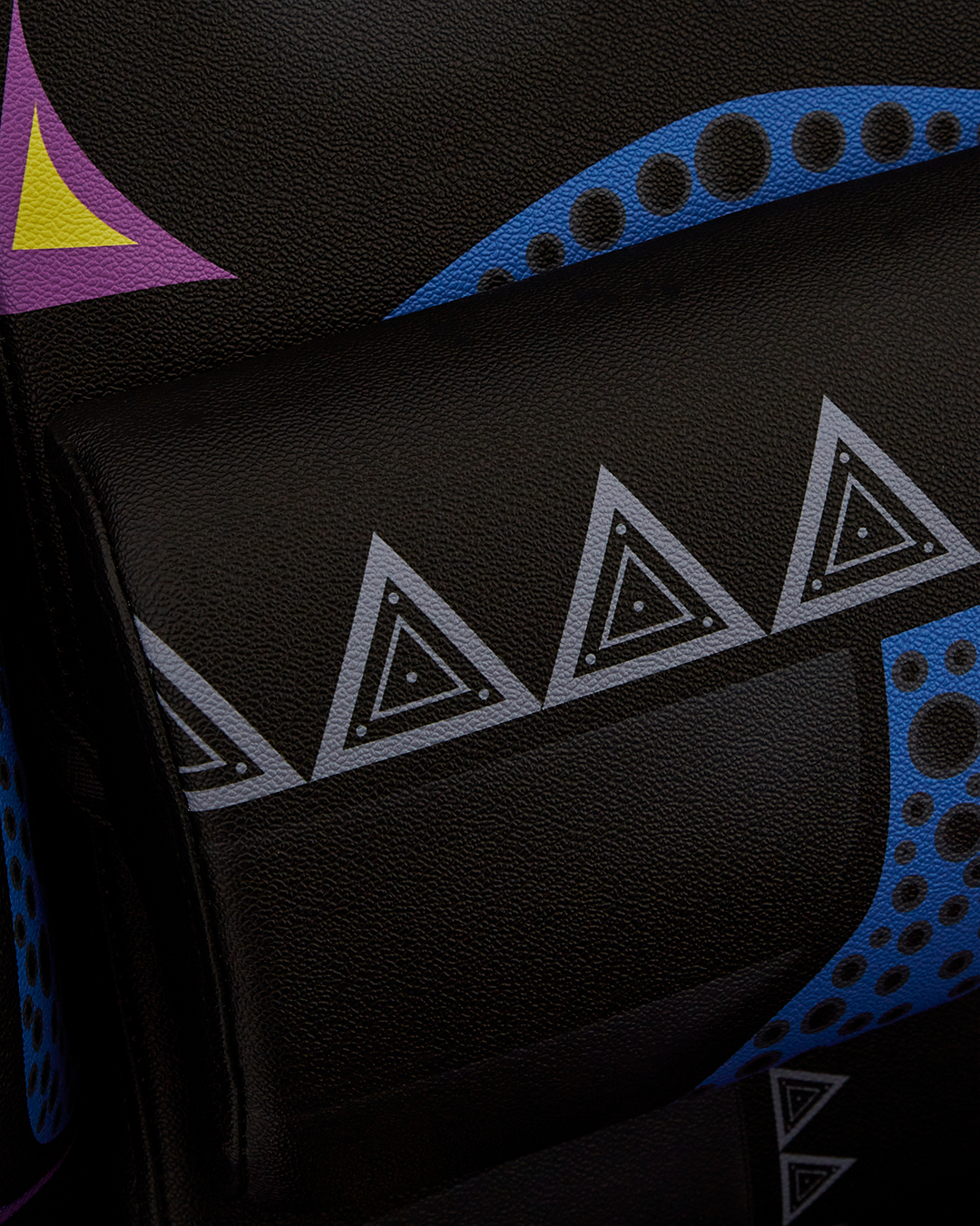 A.I. 12 BROOKLYN & BEYOND - SANDFLOWER COLLAB GAMING CHAIR - Image 11